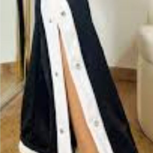 NWT Garage navy sporty midi skirt stripes at the side w pockets size s - Picture 4 of 8